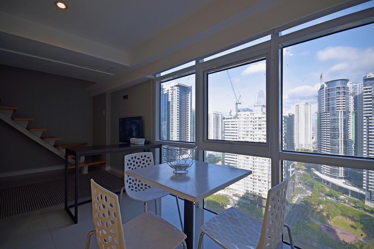 Victoria Soho Suites Manila Eksteriør billede