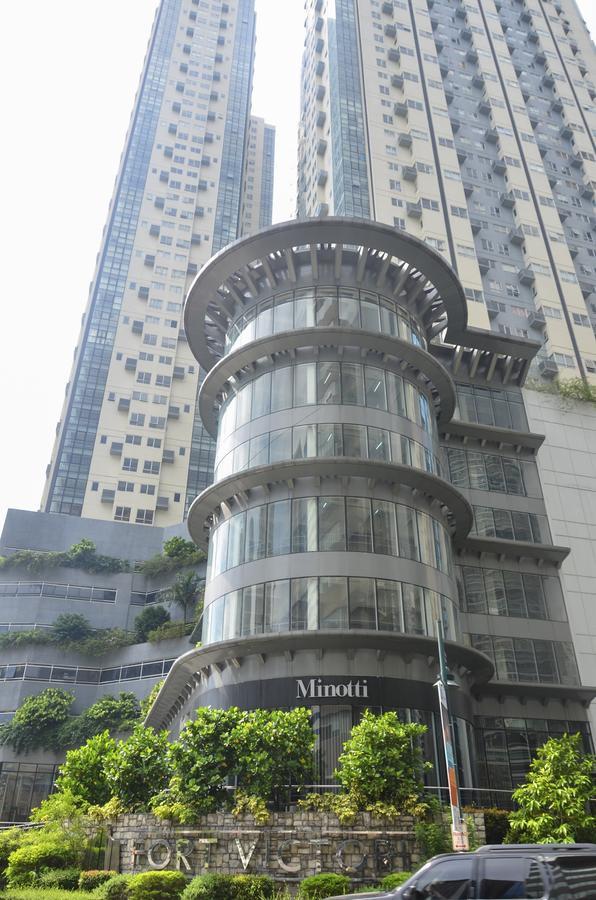 Victoria Soho Suites Manila Eksteriør billede